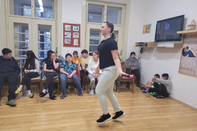Soutěž ve skákání přes švihadlo